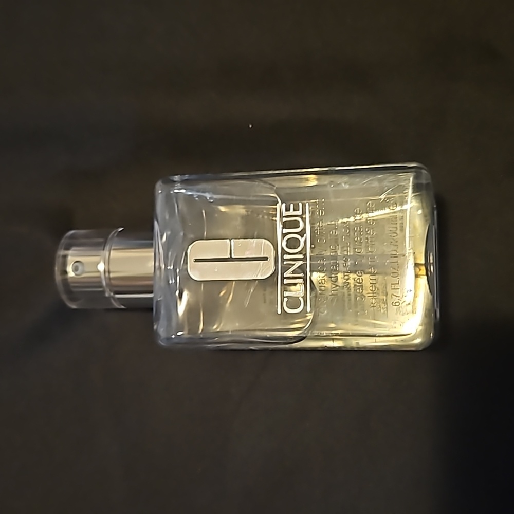 Dramatically Different Hydrating Jelly 200ml